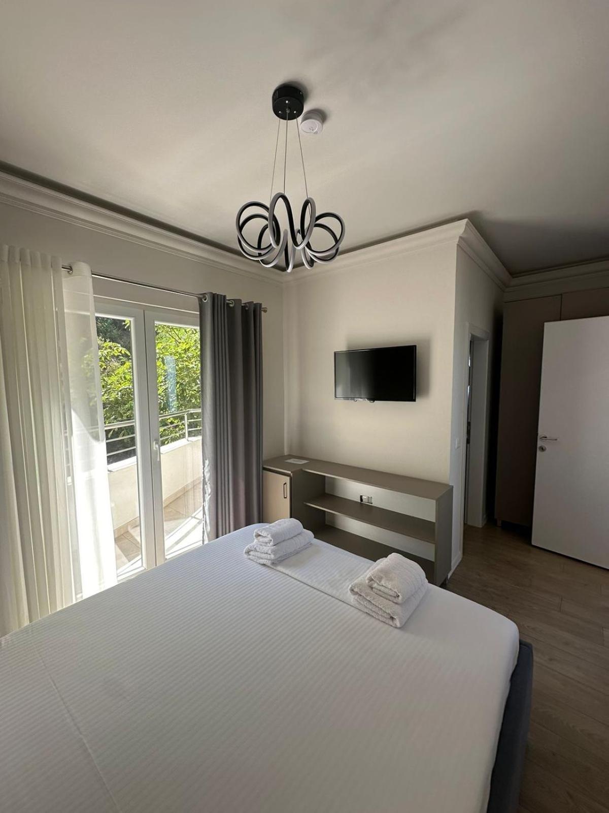 Hotel Demoli Pogradec Luaran gambar
