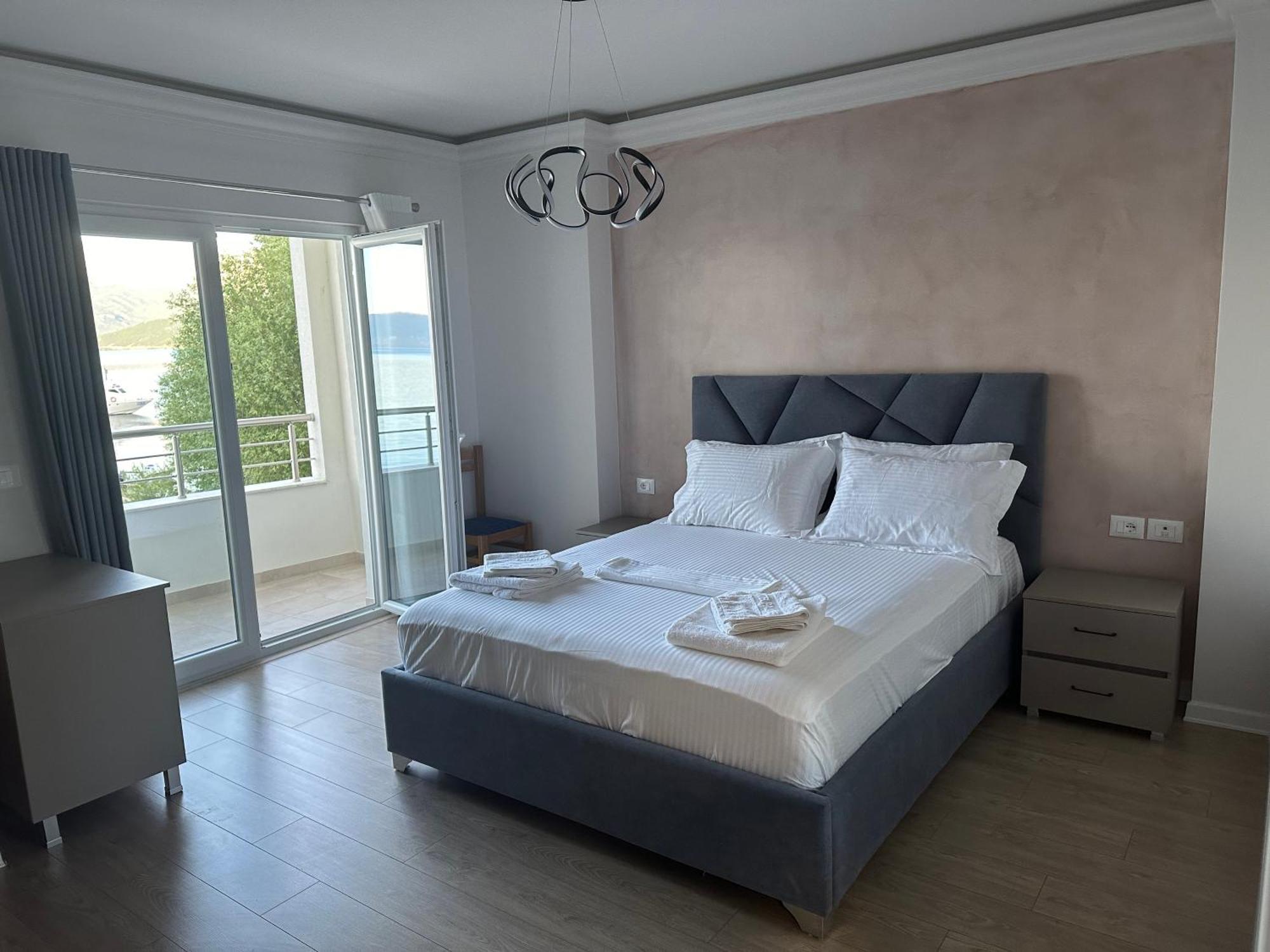 Hotel Demoli Pogradec Luaran gambar