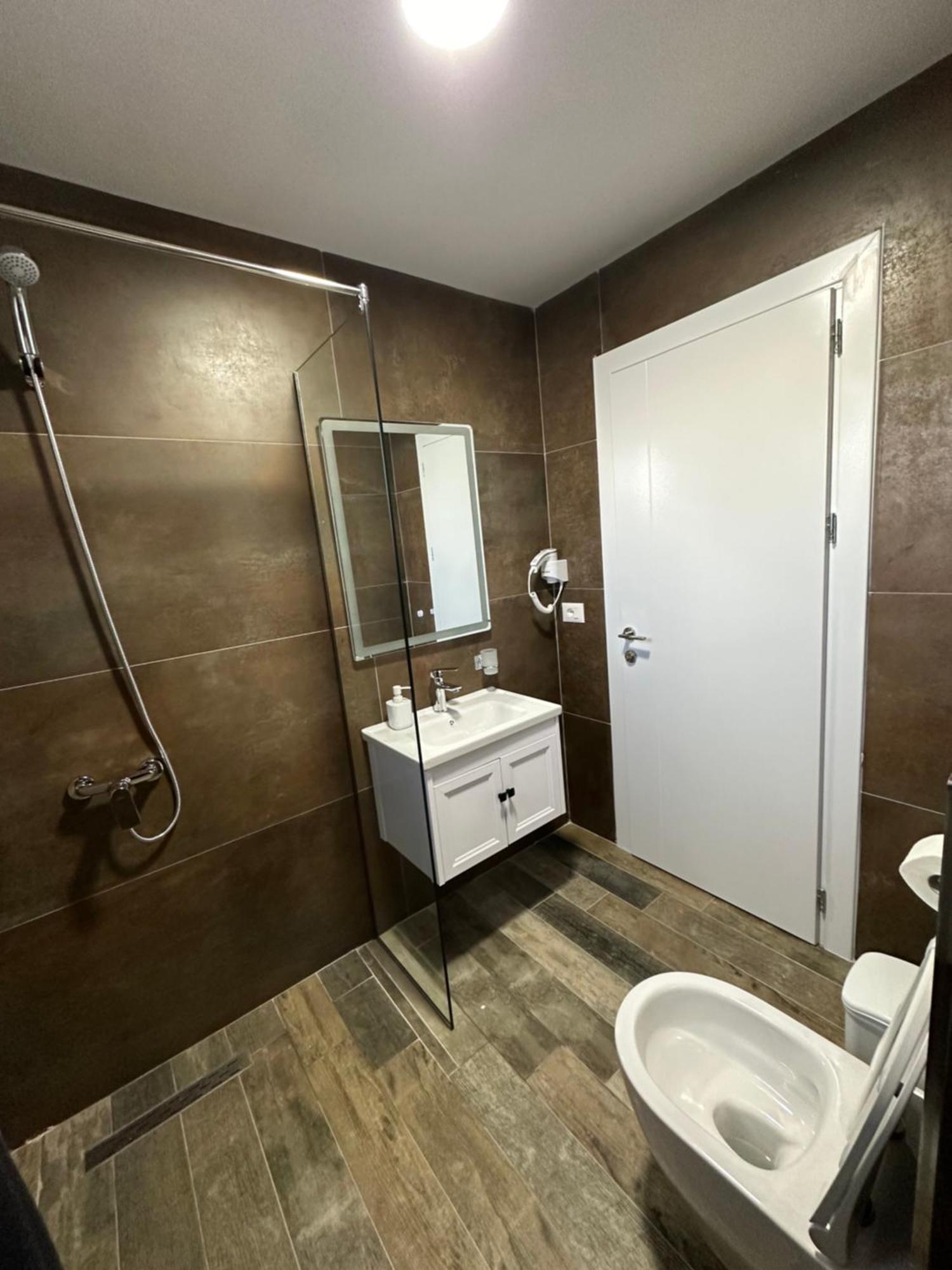 Hotel Demoli Pogradec Luaran gambar